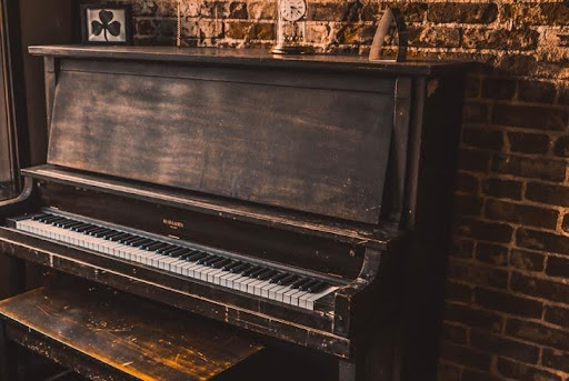 THE PIANO OF MY CHILDHOOD – SO MUCH POTENTIAL…